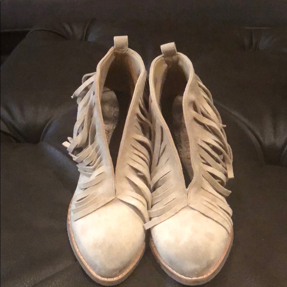 Fringed booties
